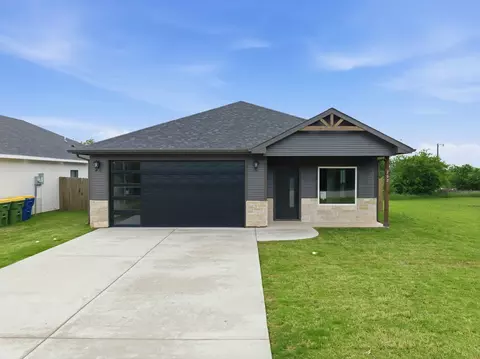 702 S Ivy St, Hillsboro, TX 76645