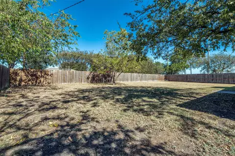 305 Apache Dr, Glenn Heights, TX 75154 photo 14