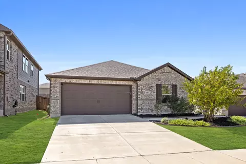 816 Adair Dr, Aubrey, TX 76227