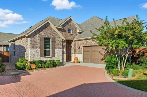 4826 Forest Crest Pkwy, Arlington, TX 76005