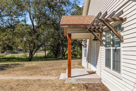 Exterior - 505 E Walcott Ave, Comanche, TX 76442 photo 2 of 9