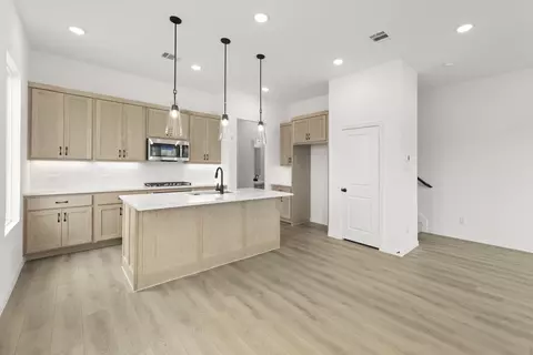 705 Kerrville Ln, Plano, TX 75075