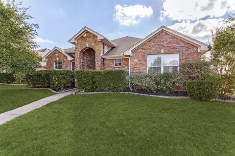 300 Lottie Ln, Saginaw, TX 76179