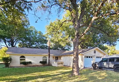 311 Casas Del Sur St, Granbury, TX 76049