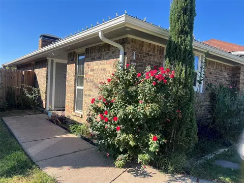 1758 Castille Dr, Carrollton, TX 75007