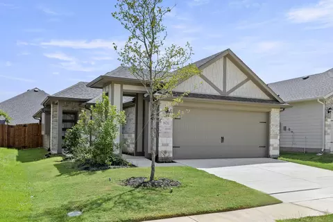 1621 Meadow Crst, Aubrey, TX 76227
