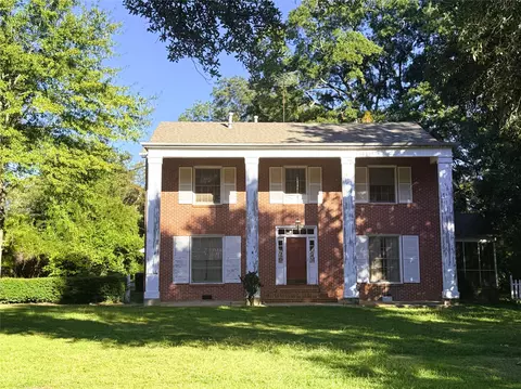 928 Mcdonald St, Haynesville, LA 71038