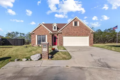 5002 Mesquite Ridge Trl, Sherman, TX 75092