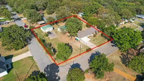 2705 W Washington St, Denison, TX 75020