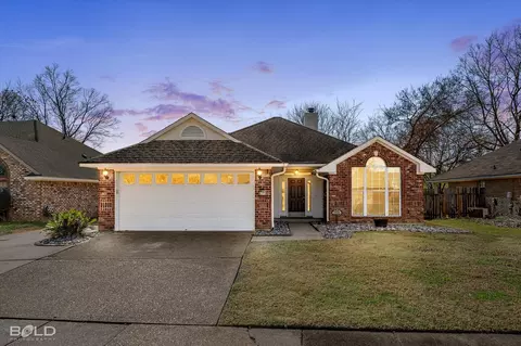 6004 Summerville Ln, Bossier City, LA 71111