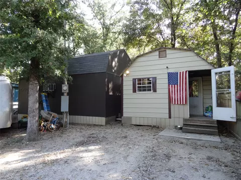 126 Deer Run Rd, Mabank, TX 75156