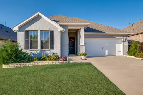 4109 Silver Spur Ct, Aubrey, TX 76227