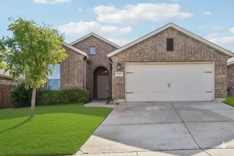 10433 Unity Dr, Fort Worth, TX 76108