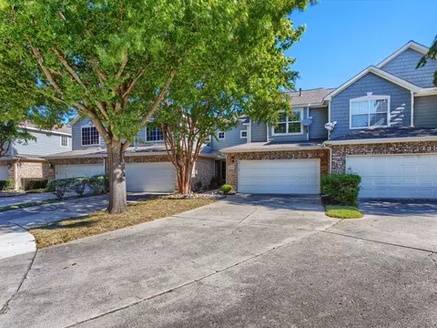 10028 Dryden Ln, Plano, TX 75025