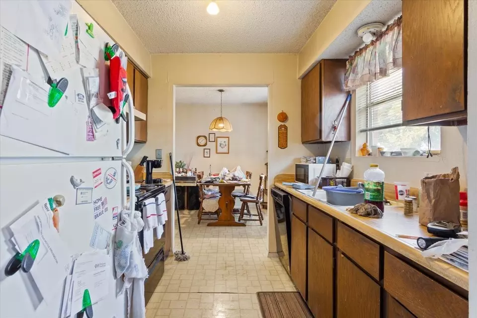 Kitchen - 508 Karen Dr #512, Hewitt, TX 76643 photo 5 of 8