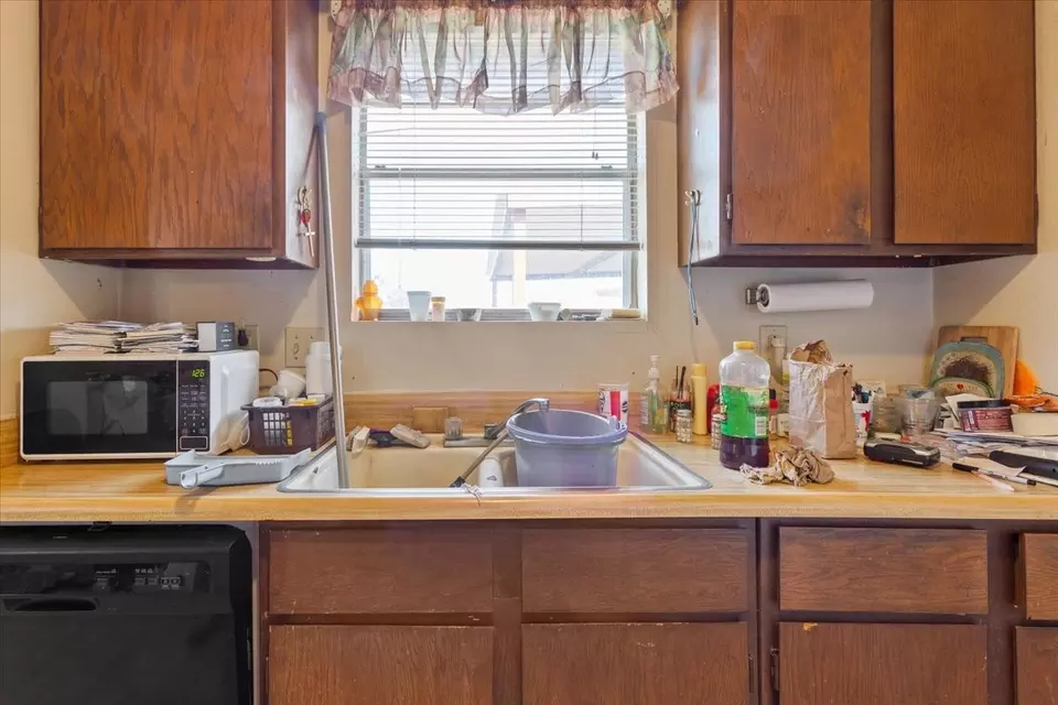 Kitchen - 508 Karen Dr #512, Hewitt, TX 76643 photo 8 of 8