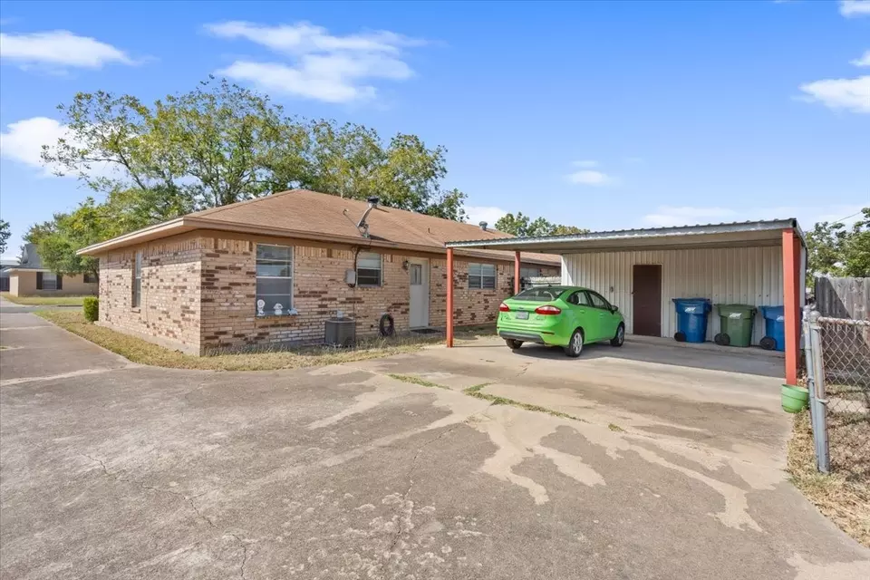 Other - 508 Karen Dr #512, Hewitt, TX 76643 photo 2 of 4