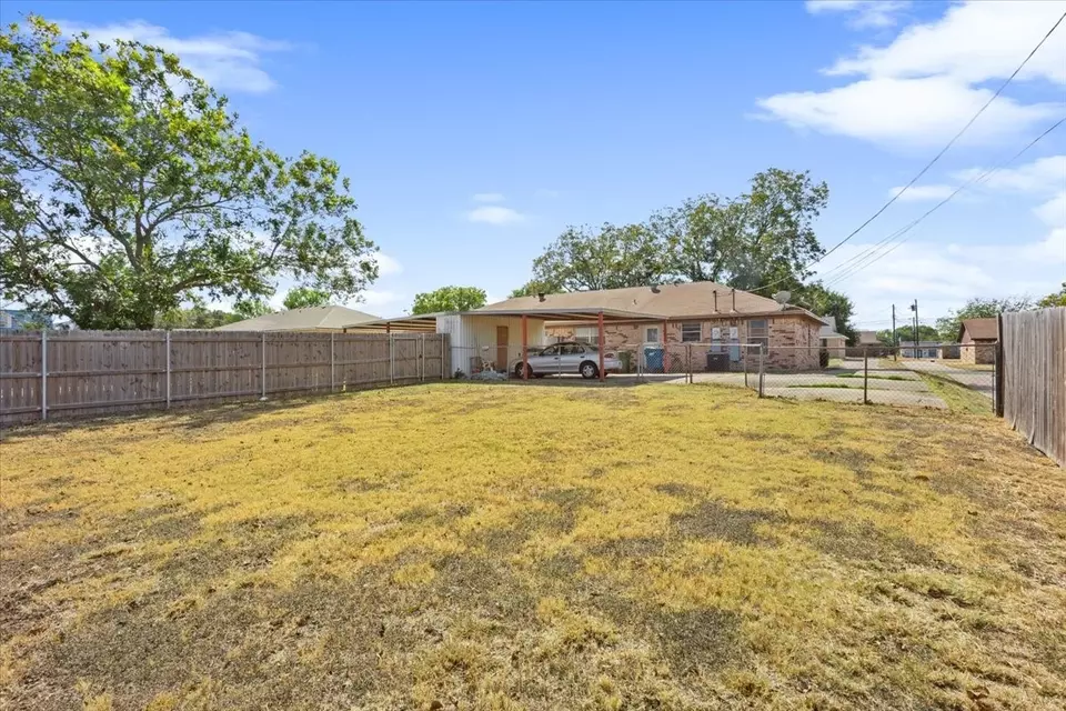 Exterior - 508 Karen Dr #512, Hewitt, TX 76643 photo 7 of 11