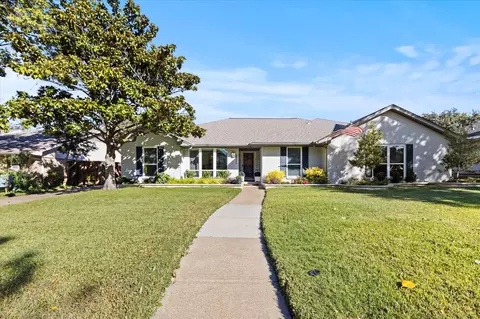 2711 N Surrey Dr, Carrollton, TX 75006