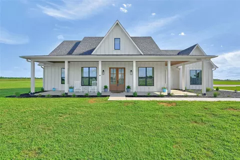 1553 South Rd, Whitesboro, TX 76273