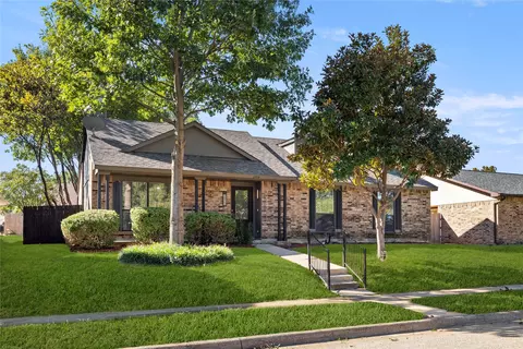 2909 Windsor Dr, Flower Mound, TX 75028