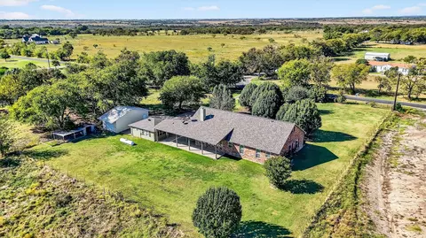 2166 Old Southmayd Rd, Sherman, TX 75092