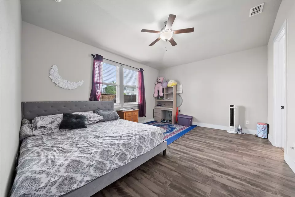 Bedroom - 7114 Running Iron Trl, Sachse, TX 75048 photo 2 of 4
