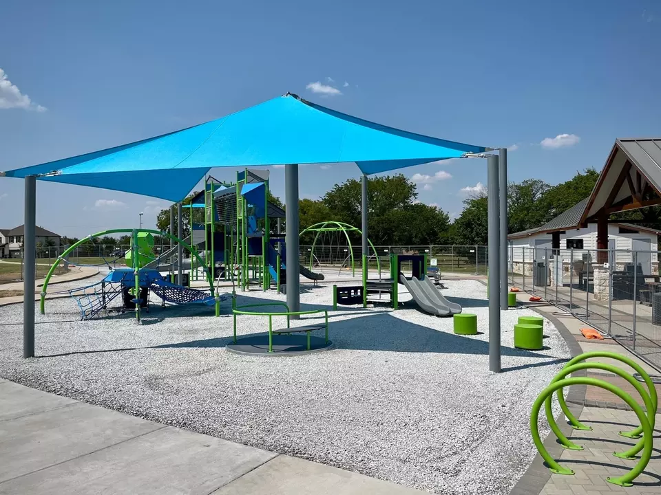 Exterior - 7114 Running Iron Trl, Sachse, TX 75048 photo 5 of 6