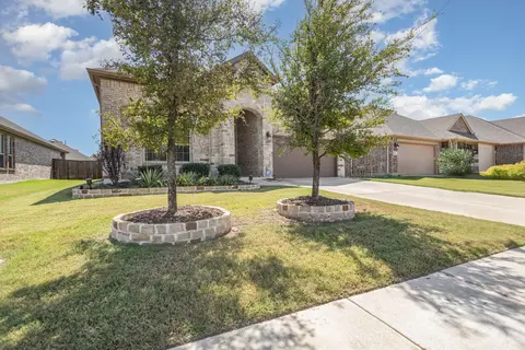 Exterior - 516 Maverick St, Anna, TX 75409 photo 2 of 4