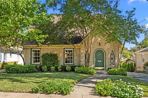 610 Blair Blvd, Dallas, TX 75223