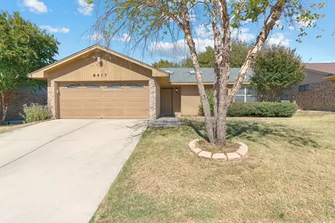 6413 Ridglea Dr, Watauga, TX 76148