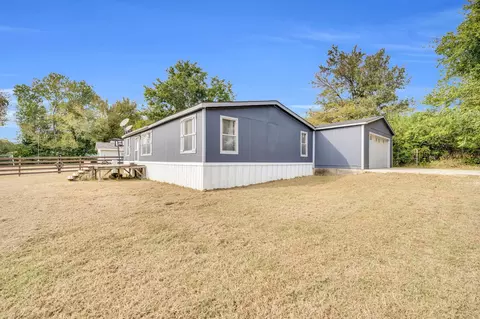 310 Rocky Dr, Waxahachie, TX 75167