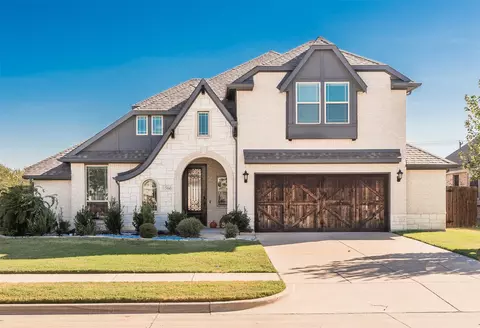 1566 Harrison Cir, Waxahachie, TX 75165