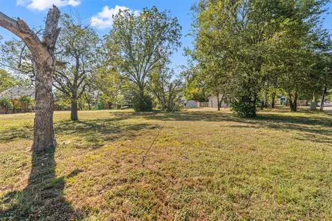 1830 N 6th St, Waco, TX 76707