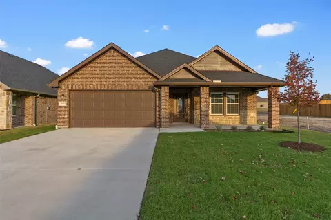 6111 Coles Ln, Greenville, TX 75402