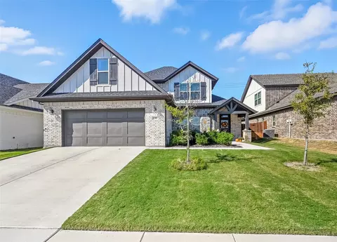 1305 Thistle Hill Trl, Weatherford, TX 76087