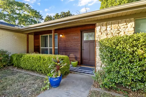 7101 Monterrey Dr, Fort Worth, TX 76112