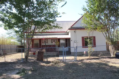 106 Isler St, Eustace, TX 75124