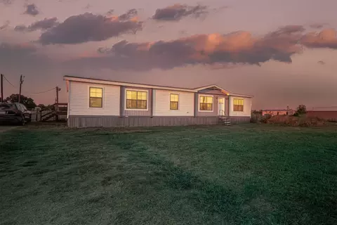 272 Vz County Road 3831, Wills Point, TX 75169