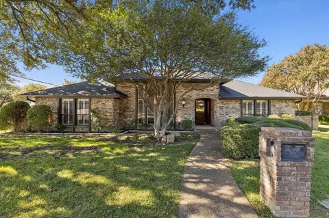 10101 Ashglen Cir, Dallas, TX 75238