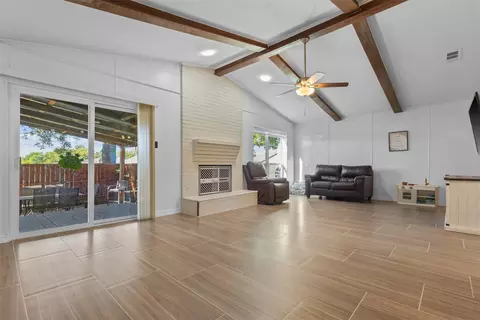 3233 Ellen Dr, Commerce, TX 75428 photo 6
