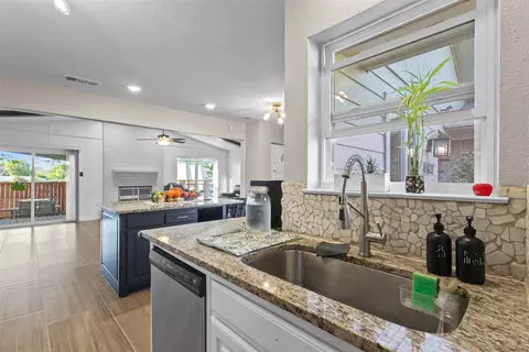 3233 Ellen Dr, Commerce, TX 75428 photo 13