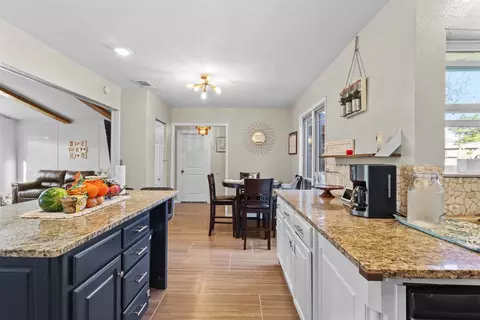3233 Ellen Dr, Commerce, TX 75428 photo 12