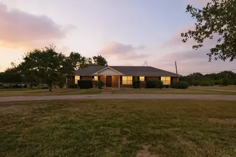 242 Tulum Ln, China Spring, TX 76633