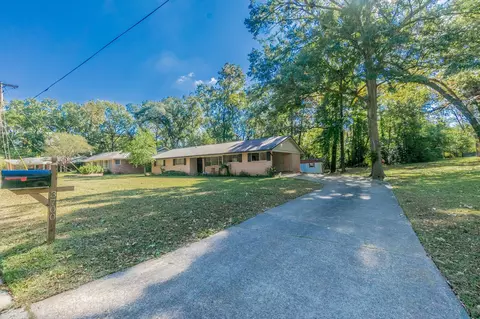 3700 Cornell Dr, Shreveport, LA 71107