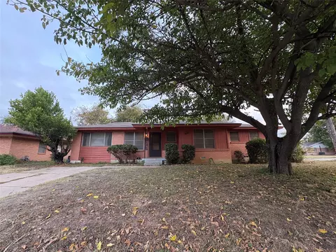 1209 Glasgow Rd, Fort Worth, TX 76134