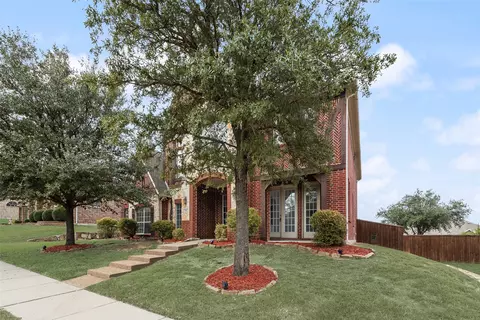 413 Kearsarge St, Desoto, TX 75115