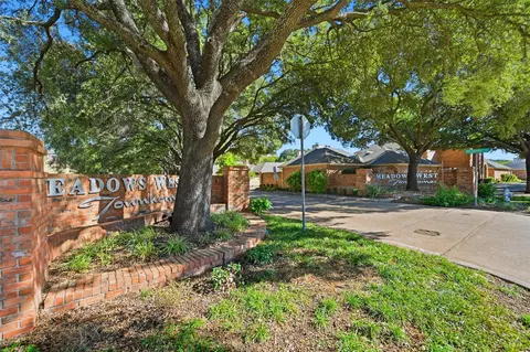 6216 Sea Meadow Dr, Fort Worth, TX 76132