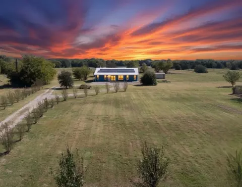 6385 State Highway 34 S, Quinlan, TX 75474