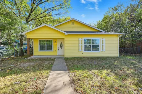 728 W Walker St, Denison, TX 75020
